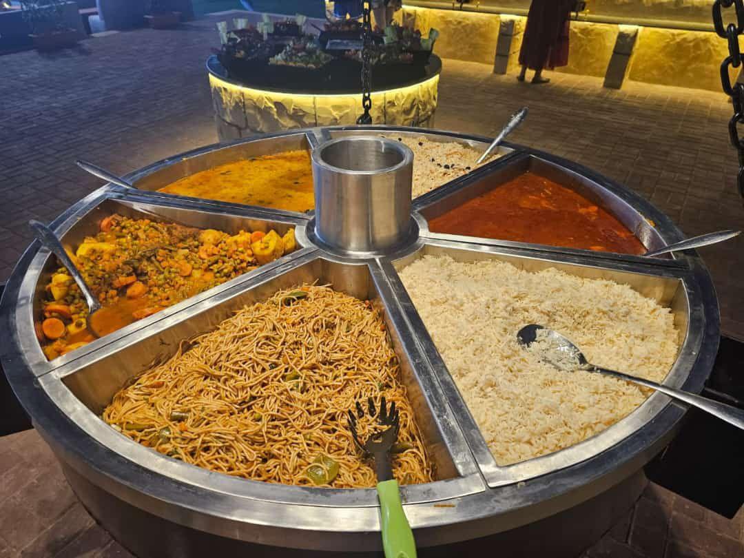 Dubai desert dune food image
