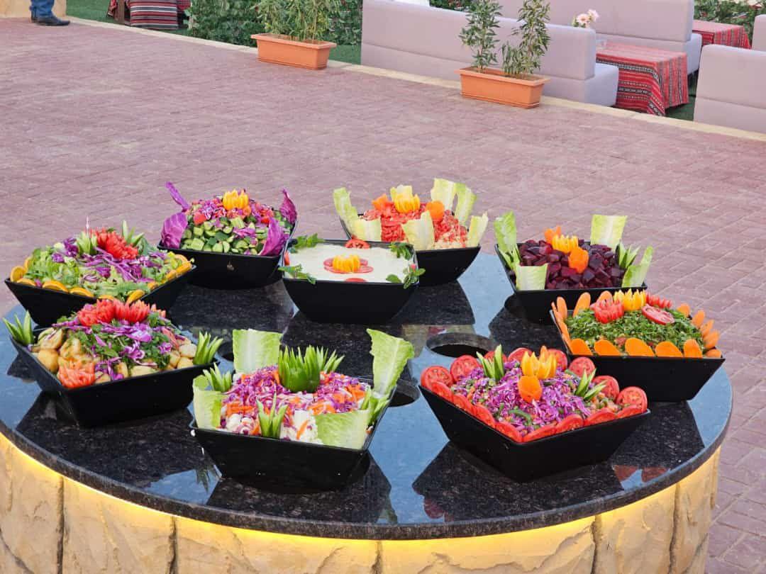 Dubai desert dune food image